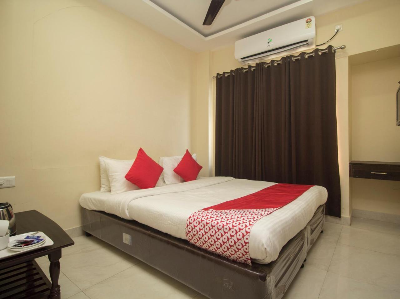 Hotel Mount View, Siliguri Buitenkant foto