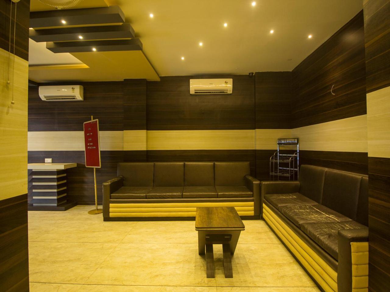 Hotel Mount View, Siliguri Buitenkant foto