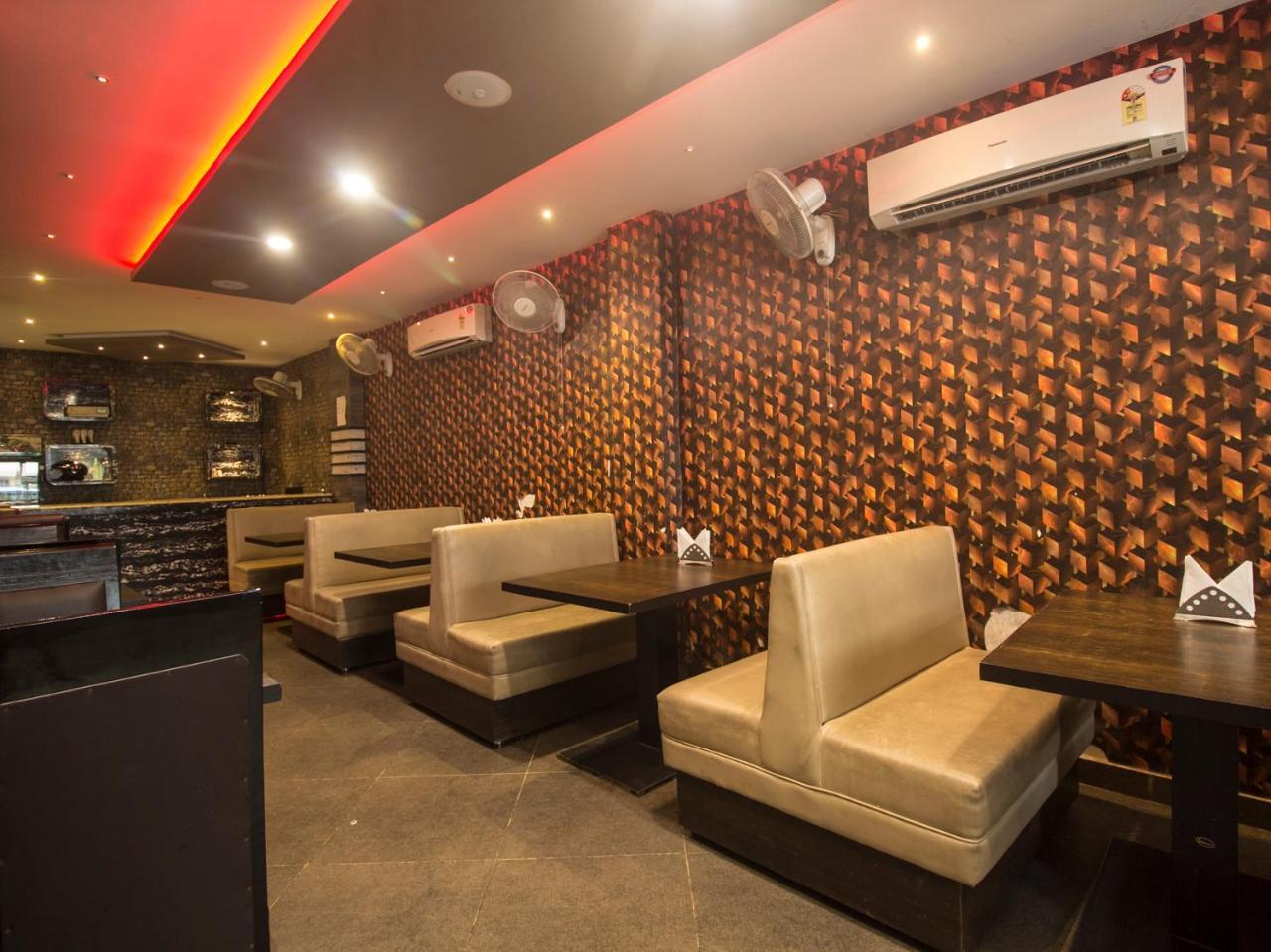 Hotel Mount View, Siliguri Buitenkant foto